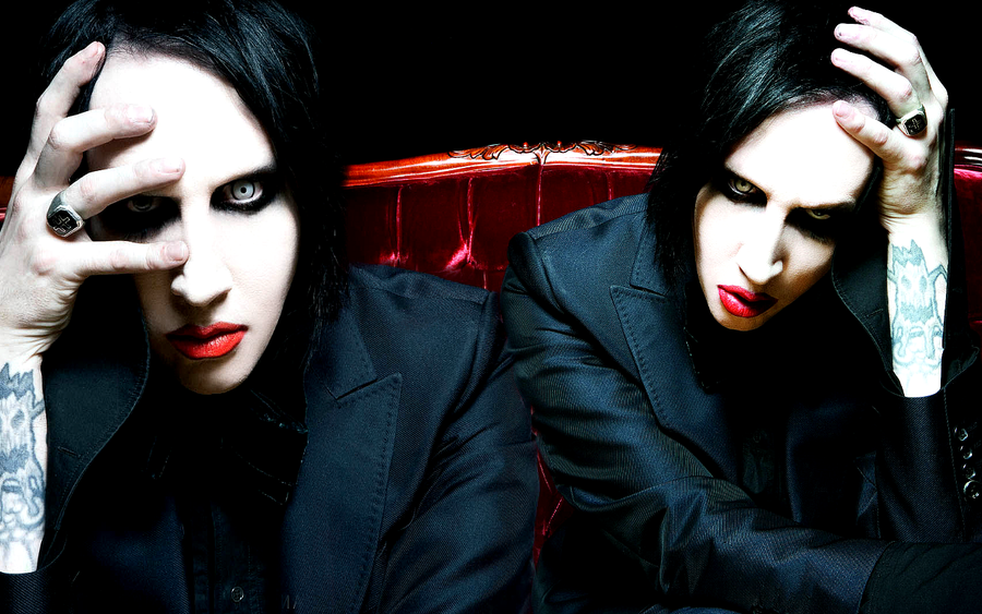 marilyn_manson_wallpaper_by_sugar_spell_it_outt-d2z061j